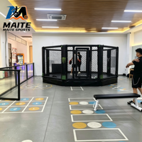 Cage d'octogone de MMA professionnelle à 8 côtés, structure en acier avec maille à maillons et rails rembourrés pour l'entraînement en salle de sport de MMA