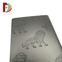 Livre souvenir en cuir PU imprimé avec logo, aspect passeport, estampage à chaud or et argent, personnalisé pour la promotion des universités et des collèges