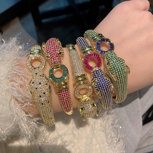 <span class=keywords><strong>Pulsera</strong></span> <span class=keywords><strong>de</strong></span> Zirconia con Baño <span class=keywords><strong>de</strong></span> Oro 18K y Diamantes, Estilo Leopardo, Novedad Transfronteriza, para Mujer, Superventas, Retro y <span class=keywords><strong>de</strong></span> Moda - Product Image 6