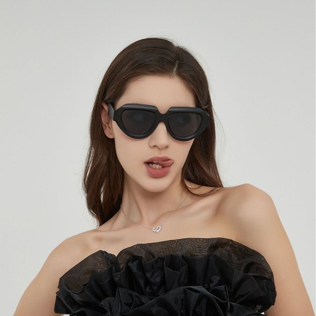 Gradient Rivet Plastic Shades Eyewear Women Custom Cateye Sunglasses