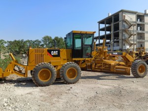 รถเกรดเดอร์ Caterpillar 140K คุณภาพเชื่อถือได้ พร้อมใบมีดเต็มรูปแบบ บำรุงรักษาอย่างดี มีสินค้าในสต็อก เหมาะสำหรับงานก่อสร้างถนนและปรับระดับพื้นที่ - Product Image 5