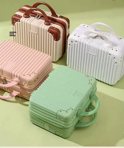 Maletín <span class=keywords><strong>de</strong></span> <span class=keywords><strong>Maquillaje</strong></span> Portátil <span class=keywords><strong>de</strong></span> Viaje <span class=keywords><strong>de</strong></span> 14 Pulgadas al por Mayor, Bolsa <span class=keywords><strong>de</strong></span> Cosméticos <span class=keywords><strong>de</strong></span> Belleza para Mujer, Maletín <span class=keywords><strong>de</strong></span> ABS para Viaje, Fabricación <span class=keywords><strong>de</strong></span> Maletas <span class=keywords><strong>de</strong></span> Mano, Caja <span class=keywords><strong>de</strong></span> Regalo Portátil - Product Image 4