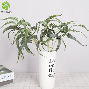 ใบยูคาลิปตัสประดิษฐ์ ขนาด 35 นิ้ว สำหรับตกแต่งภายใน งานแต่งงาน ของตกแต่งพลาสติกสีเขียว - Product Image 2