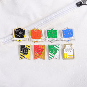 عالية الجودة مخصص شارة معدنية دبوس طية صدر مصنع المصنعة بكميات كبيرة الشاشة الحريرية الطباعة نوع النحاس - Product Image 2