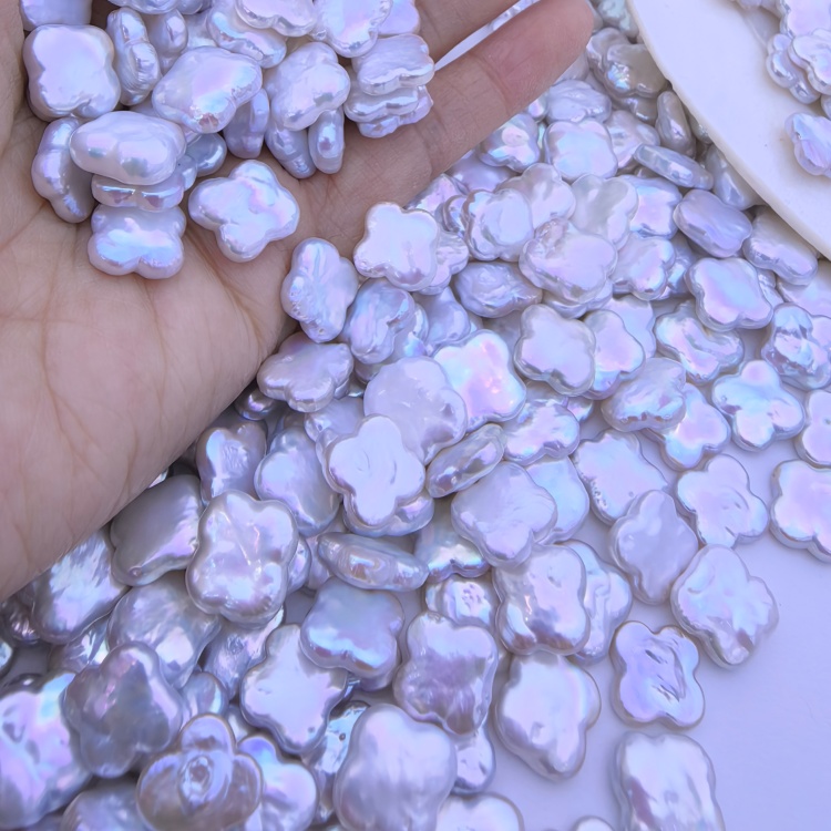 12 * 12mm Clover Baroque Freshwater Pearl White DIY Jewelry Making Earrings Pendant Loose Natural Pearl Wholesale