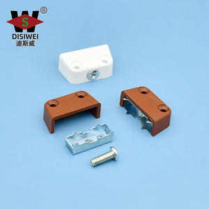 Connecteur à griffes en fer trois-en-un Yuan Siwei pour l'assemblage de panneaux d'armoires, accessoire de quincaillerie - Product Image 2