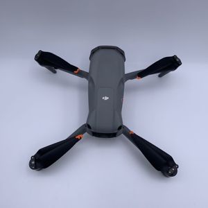 Drone d'occasion DJI Air 3S avec nacelle stabilisée <span class=keywords><strong>3</strong></span> axes - Détection omnidirectionnelle, drone avec capacité photo 48MP - Product Image 2
