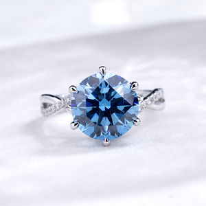 Anillo de compromiso MSR-2182 de oro de 18 quilates con diamante azul talla redonda y detalles de diamantes para mujer, estilo clásico - Product Image 1