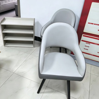 Chaise de salle à manger moderne italienne à dossier creux, silencieuse et pivotante, pour usage domestique, également adaptée à la salle à manger, au bureau ou à la salle d'étude.