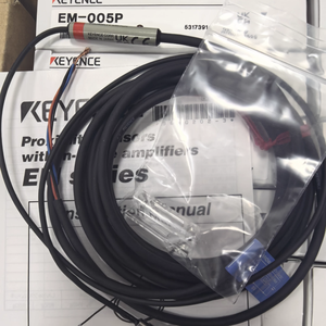 KEYENCE EM-005P Built in Amplifier, <b>Small</b> Proximity Sensor EM Series, Body Cover Type M5 PNP EM 005P - Product Image 3