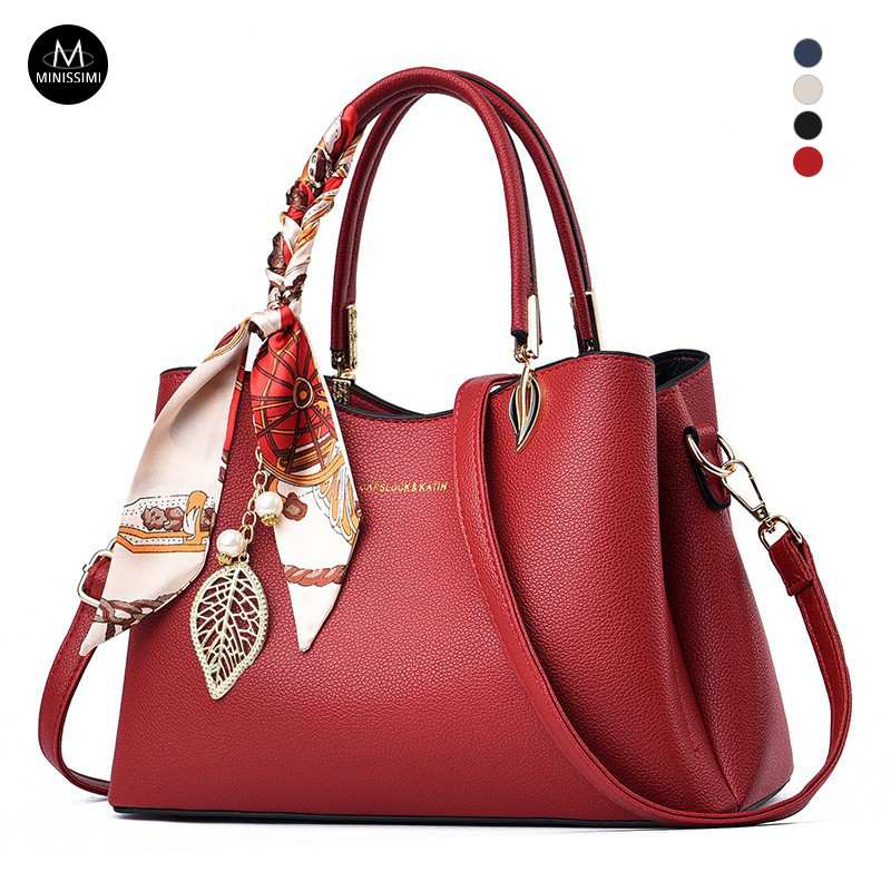 Classic Women Handbags Luxury and Style in Every Bag