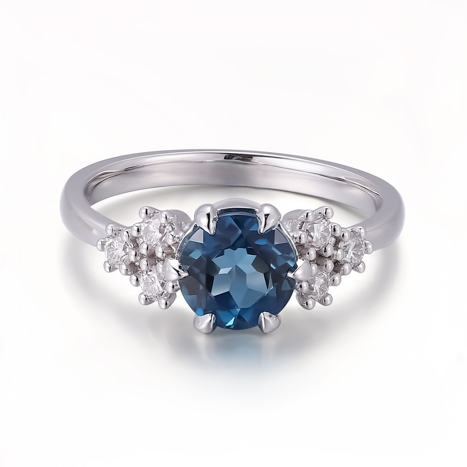 Bague en or massif 14 carats avec pierre de laboratoire.