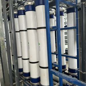 Planta de ultrafiltración compacta de 1000L para sistema de filtro de agua potable de agua de pozo de <span class=keywords><strong>hotel</strong></span> en casa 99% Tasa de desalinización hecha bomba PVDF - Product Image 4