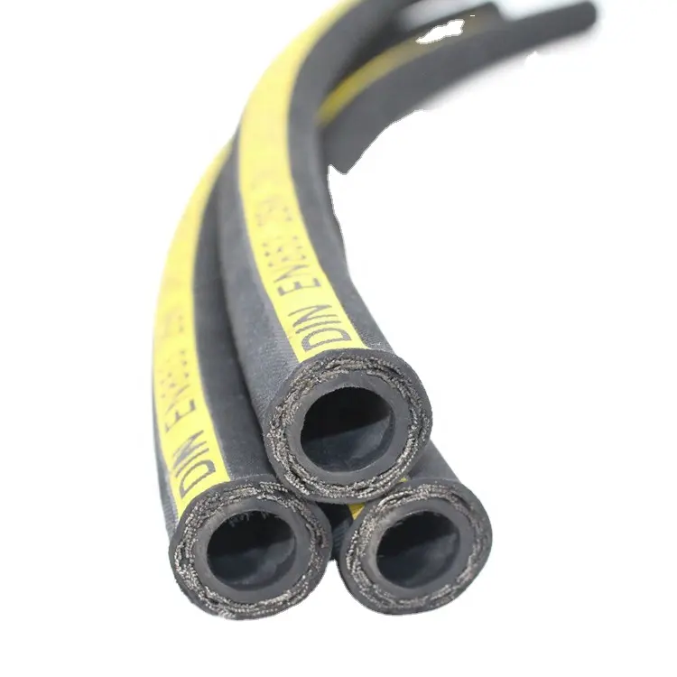 Hot Sale Hydraulic High Pressure Tube Resistance To Bending And Heat Hose Flexible Rubber Oil Hose SAE R2