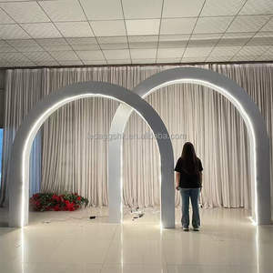 Fondo de Escenario de Boda LEDA con Diseño Nuevo en Blanco 3D, Decoración Moderna con Arco de Ondas Acrílicas - Product Image 3