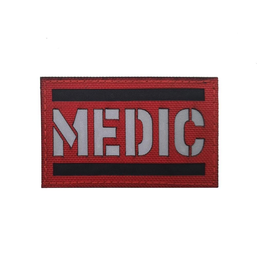 MEDIC réfléchissant (fond rouge avec lettres grises)