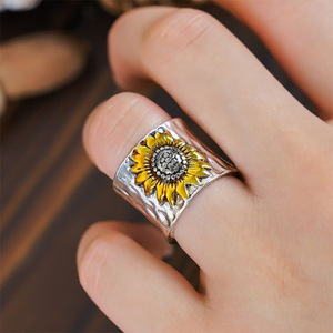 Vintage Sunflower Wide Band Ring Unisex Sun Pattern Statement Fashion Jewelry - Product Image 2