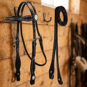 Ensemble d'équipement équestre western en cuir véritable de haute qualité, durable, personnalisable (couleur et logo), comprenant la têtière, les rênes et la selle pour - Product Image 3