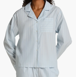 Conjunto de Pijama de 2 Piezas para Mujer, Estilo Nuevo, Logotipo Personalizado, 100% Algodón, Ropa a Rayas, Ropa de Dormir Clásica y Transpirable para Primavera - Product Image 1