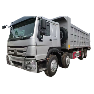 Camión Volquete Howo 375hp Nuevo Diésel Pesado 8x4 Euro 3 con Volante a la Izquierda y Cámara Trasera - Product Image 1