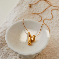 Serie de Collares Minimalistas Surtidos en Tono Oro y Plata con Múltiples Estilos de Colgantes para Pedidos al por Mayor y Uso Diario