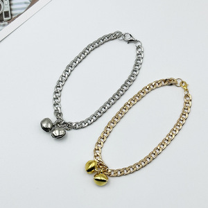 Collier à clochette réglable pour chat et chien, collier décoratif pour chats et chiens, adapté aux petits et grands chiens et chats. - Product Image 1