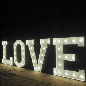Grandi Luci a Forma di Cuore, Insegna LED '<span class=keywords><strong>Love</strong></span>', Lettere Vintage con Lampadine per Matrimonio 'Mr' o 'Mrs' - Product Image 6