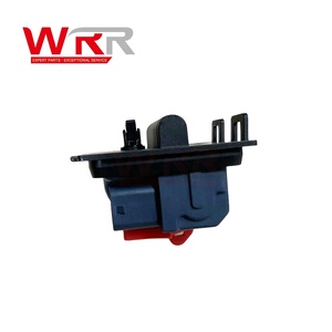 0008202303 A0008202303 Motor actuador de liberación de la cerradura de la tapa del depósito de combustible para Benz W177 W247 GLA200 GLB200 Reemplazo Premium - Product Image 6