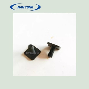 Vis de fixation métrique en acier noir classe 4.8 6.8 pour machines d'impression Nantong - Product Image 1