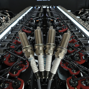 Hete Aanbieding Originele LZKAR6AP-11 6643 Dubbele Iridium Bougies voor Nissan X-TRAIL MR18DE NGK Bougies - Product Image 4