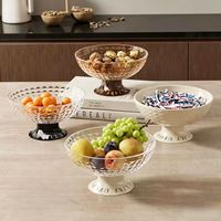 Plateau à fruits en plastique poli style Ins pour la maison, plateau à bonbons et snacks moderne et minimaliste pour salon, avec drain intégré