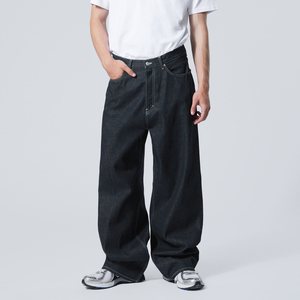 Jeans en denim japonais avec logo personnalisé en cuir, coupe large, denim brut, jeans baggy pour hommes, skate, hip hop, jeans de haute qualité - Product Image 4