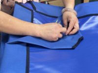 Grand chenil surélevé en tissu Oxford imperméable moderne pour chien, chenil d'intérieur à plancher surélevé pour animaux de compagnie