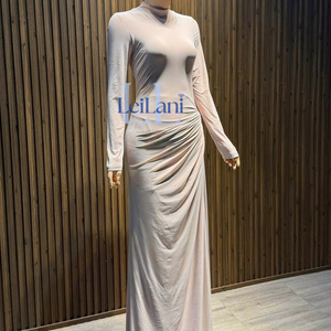 Elegante Vestido Largo de Noche con Cuello Alto y Manga Larga - Vestido de Fiesta Sofisticado Color Nude con Fruncido Lateral para Mujer - Product Image 4