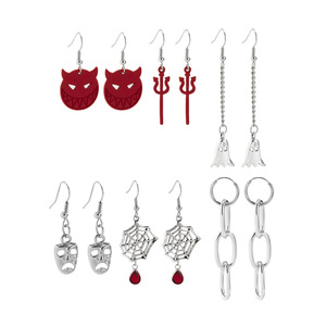 Boucles d'oreilles tendance : Ensemble toile d'araignée gothique d'Halloween, démon rouge foncé, chaîne épaisse - Product Image 6