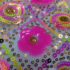 Robe en tissu doux en dentelle française Keqiao avec paillettes et cristaux - Product Image 6