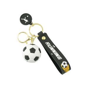 Porte-clés de football personnalisé en PVC 3D, pendentifs de voiture en plastique de dessin animé, vente en gros, pour articles cadeaux - Product Image 3