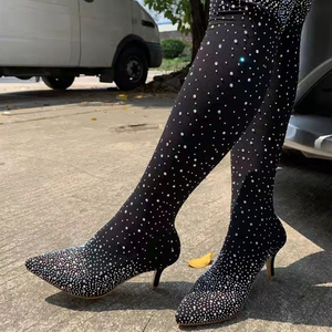 รองเท้าบูทถุงเท้ายาวระดับเข่าแฟชั่นผู้หญิงปี 2024 ส้นสูง 7 ซม. ประดับคริสตัล สไตล์สตริปเปอร์ สำหรับฤดูหนาว - Product Image 5