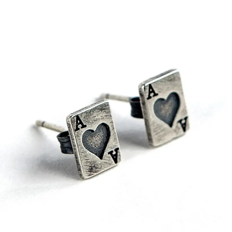 100% handmade S925 Sterling Bạc Poker Bông tai chơi thẻ Gothic Stud Bông tai Punk Bông tai bán buôn số lượng lớn hip hop đồ trang sức