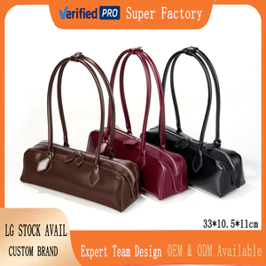 Bolso de Hombro de Cuero Vacuno de Gran Capacidad con Diseño Coreano Novedoso 2026 para Mujer, con Cremallera, Estilo Urbano Rojo Largo, Moda Callejera - Product Image 2
