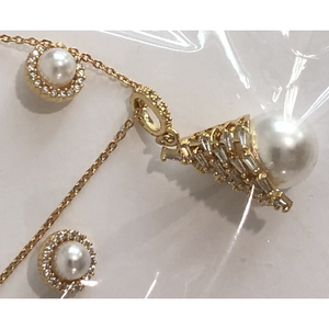 Due pezzi elegante alla moda Set di gioielli formali per le donne di alta qualità in metallo collana e anello per feste e regali - Product Image 1