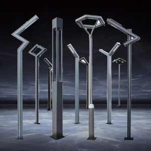 Lampadaire LED moderne en laiton 2700K Lumière du jour IP66 AC 220V Alimenté par énergie solaire avec détecteur de mouvement pour jardin, Garantie 10 ans - Product Image 2