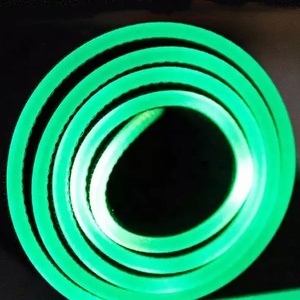Tapis de souris RGB XXL de haute qualité au design personnalisable, tapis de souris de jeu LED, tapis de bureau étendu Anime RGB pour ordinateur portable et clavier - Product Image 4