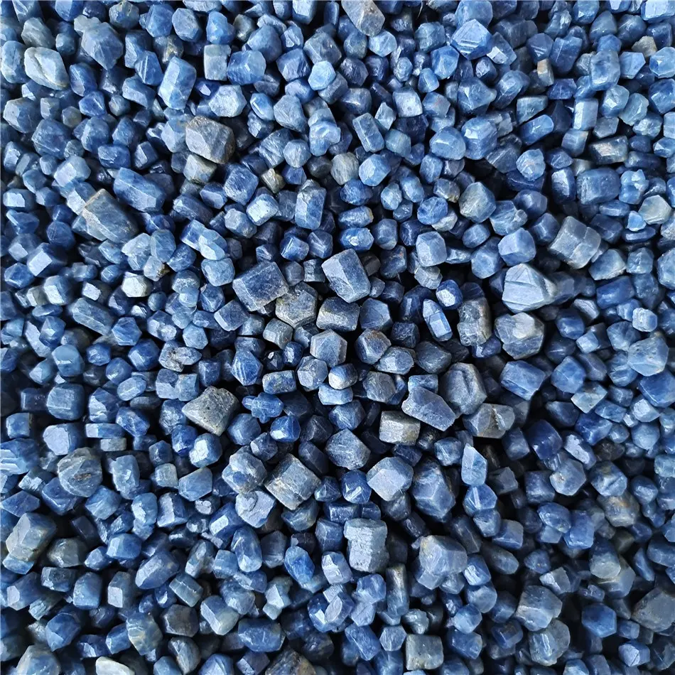 Venta al por mayor Natural azul cristales de zafiro de corindón áspero azul piedras preciosas de zafiro