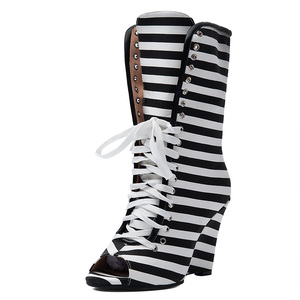 Botas Femininas Peep Toe com Listras Pretas e Brancas, Salto Alto em Wedge, Botas até o Joelho, Tamanho Grande 45, Sandálias de Verão com Cadarço - Product Image 2