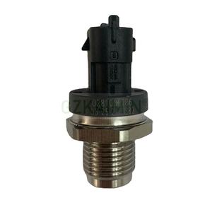 Nouveau 1.6 capteur de pression de carburant à rampe commune Diesel capteurs automatiques pour Vauxhall Vivaro <span class=keywords><strong>Renault</strong></span> <span class=keywords><strong>trafic</strong></span> pour Nissan Qashqai VAUXHALL - Product Image 1