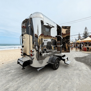 Remorque de toilettes extérieure portable, écologique et durable avec douche et cabine WC pour appartements et immeubles de bureaux - Product Image 4