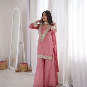 Conjunto de Salwar Kameez de Seda Rosa Oscuro Bordado con Espejos, Dupatta con Trabajo de Espejos Reales, Secado Rápido, Traje para Bodas y Fiestas - Product Image 1