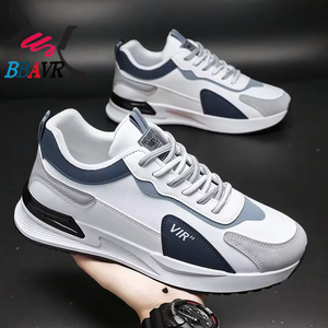 Zapatos Deportivos Negros Estilo Walking 2025, Zapatos para Correr y Skateboarding, Tres Colores, Zapatos de Cuero para Hombre - Product Image 1