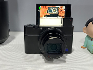 กล้องมือสอง Sony RX100 VI 20.1MP บันทึกวิดีโอ 4K น้ำหนักเบา พกพาสะดวก ราคาดี - Product Image 6